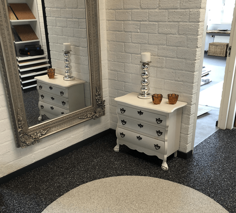 800x724_image_showroom2