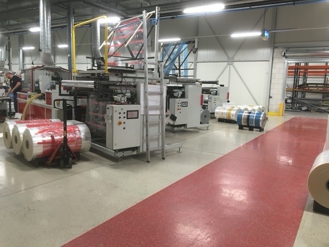 Werkplaats coating aangebracht in een bedrijfsruimte